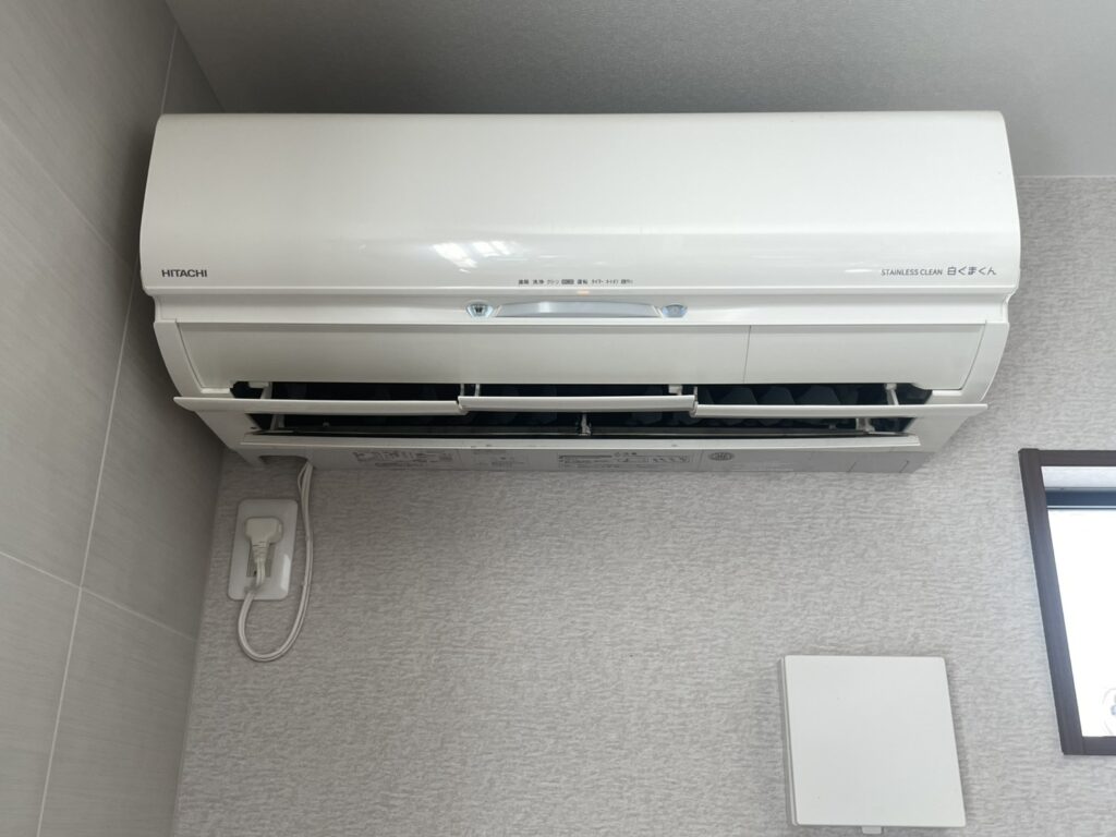 北区山本様邸のエアコンクリーニング。施工前