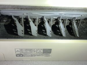 名古屋市緑区での作業写真:内部の汚れ(施工前)