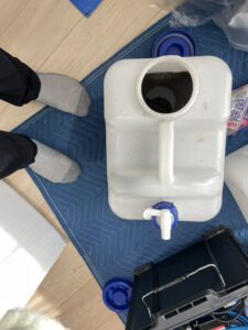 名古屋市中村区での作業写真:洗い流した汚れ