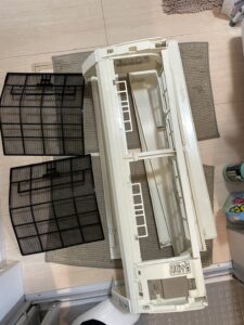 名古屋市西区での作業写真：洗い流した汚れ
